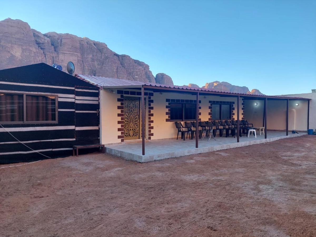 Wadi Rum Oryx Hostel & Tours Exterior photo