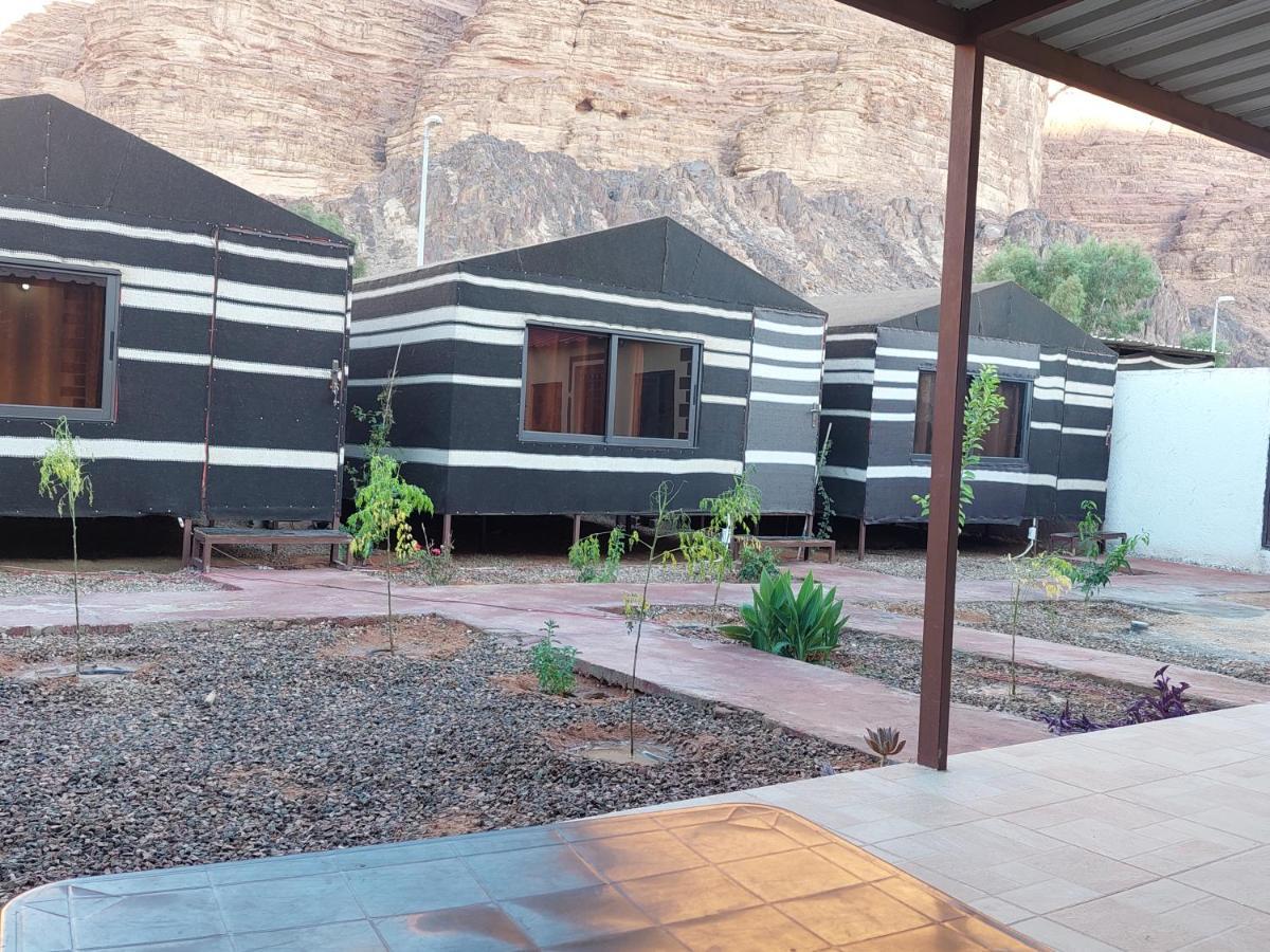 Wadi Rum Oryx Hostel & Tours Exterior photo
